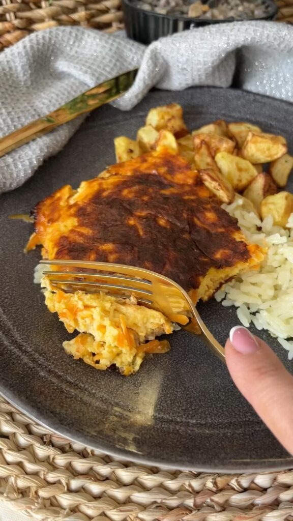 Ha már húsvét bolondítsuk meg a klasszikus sajtos húst répával 🥕 Ezzel könnyedén etethetünk zöldséget a családdal 🫣😄