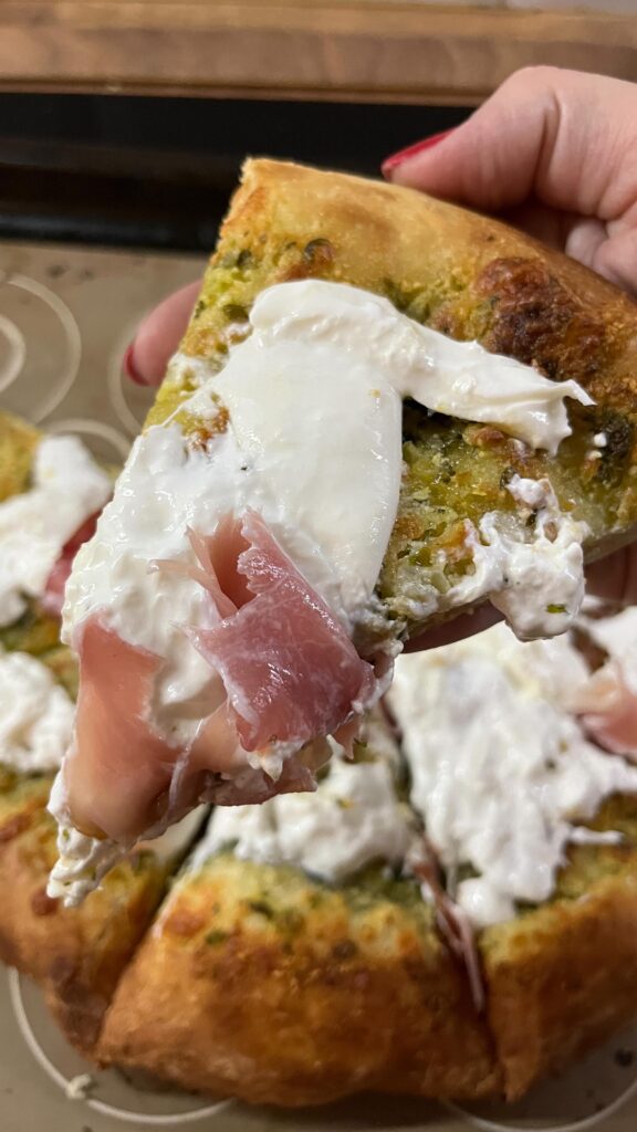 Garlic bread pizza burrataval 🤤😍