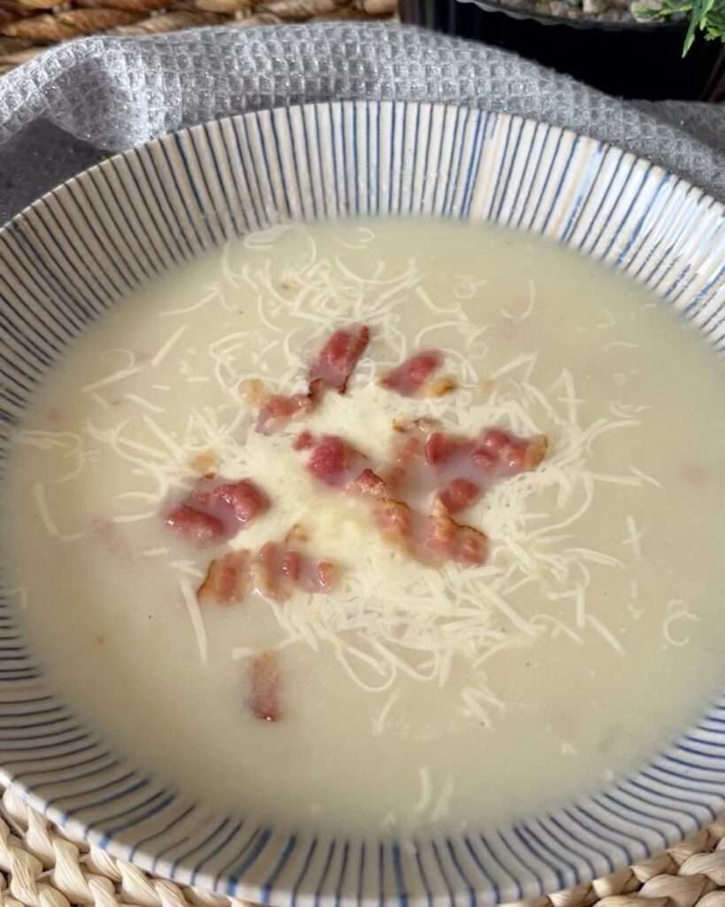 Baconos karfiolkrémleves ❤️