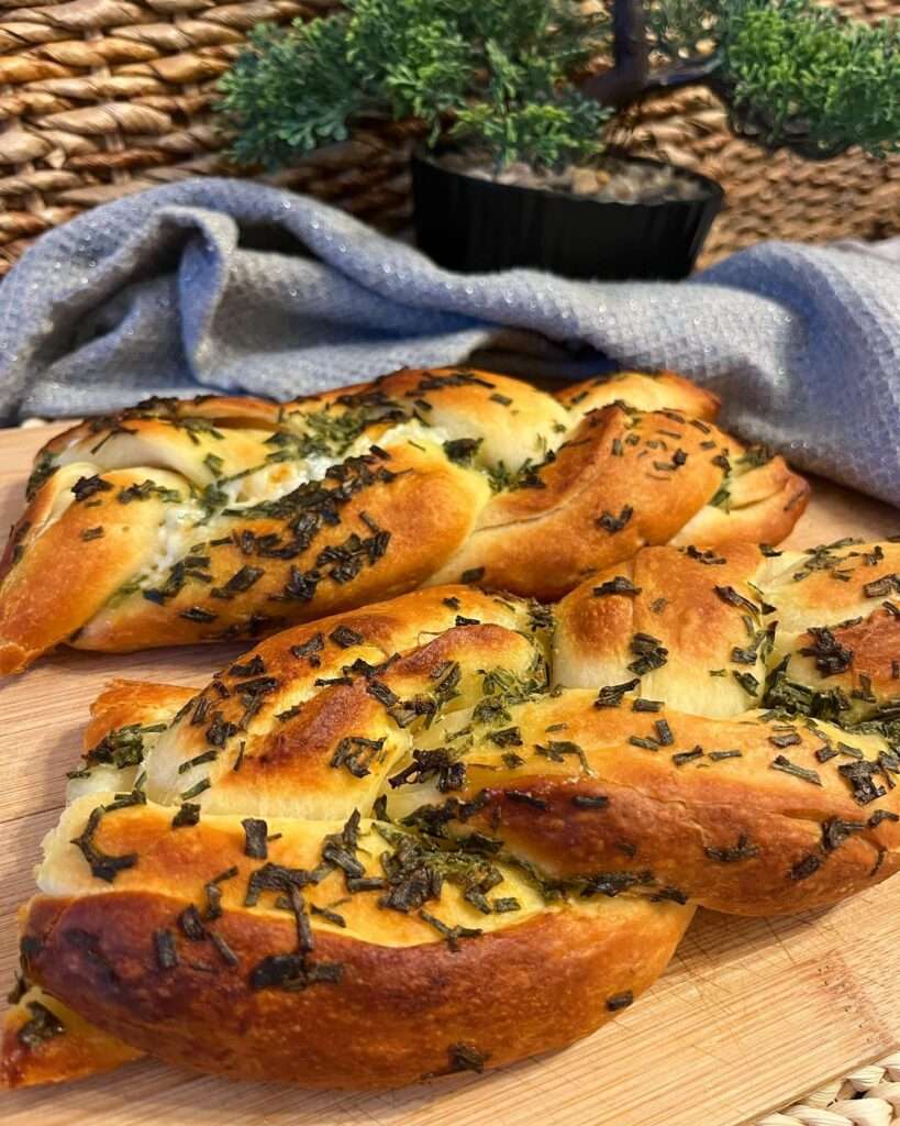 30 perces sajtos-fokhagymás kalács 🧄🧀