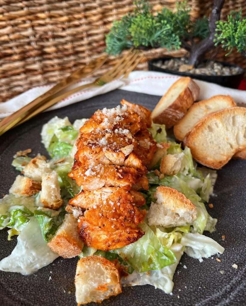 Cézár saláta házi öntettel 🥗