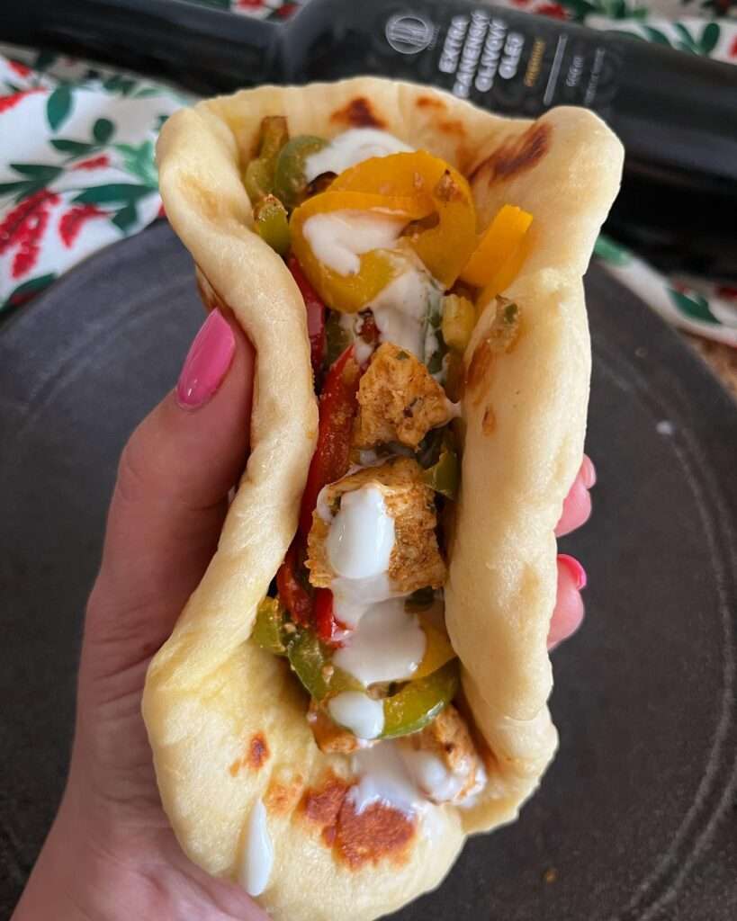 Airfryeres zöldséges joghurtos csirke pitában 😍❤️