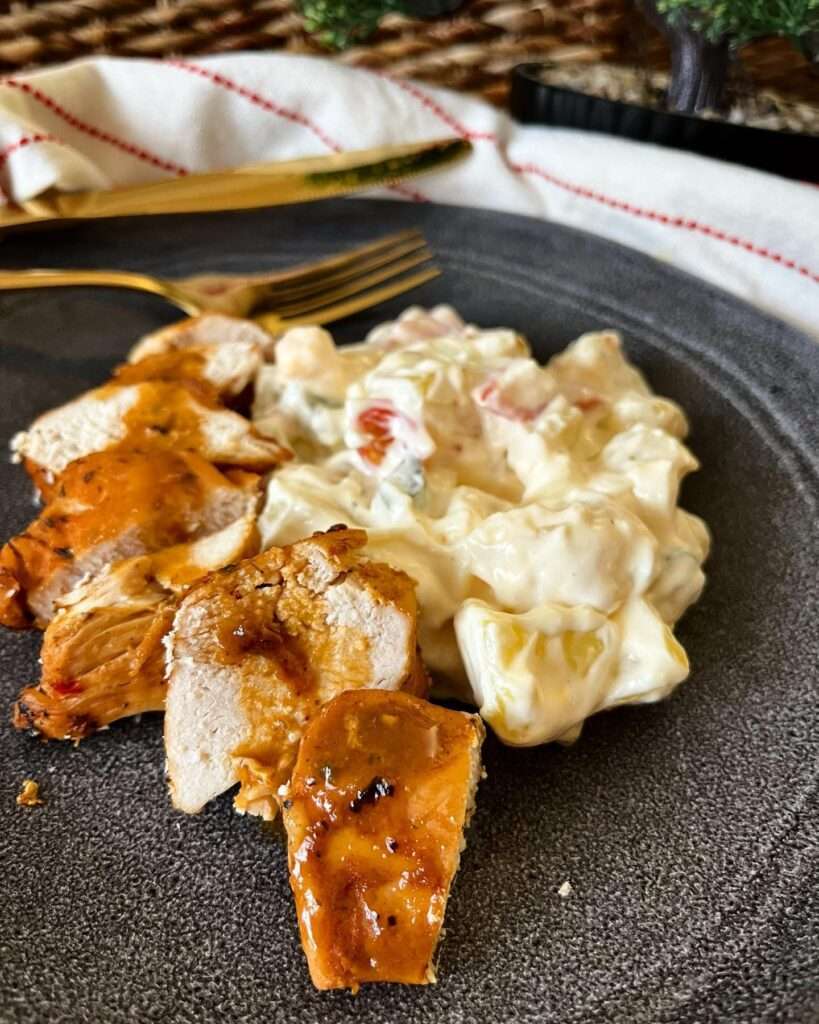 Szaftos sütőzacskóban készült csirkemell extra krumpli salátával 😍❤️