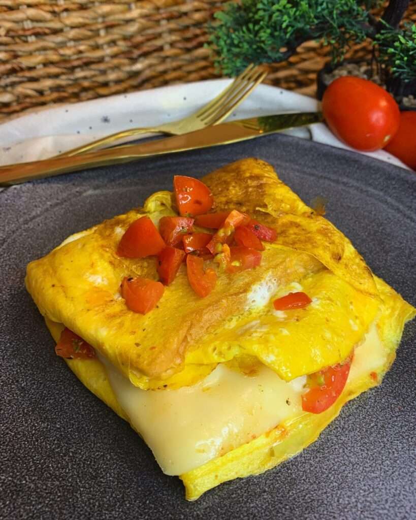 Bruscetta omlett szendo ❤️😋🍅