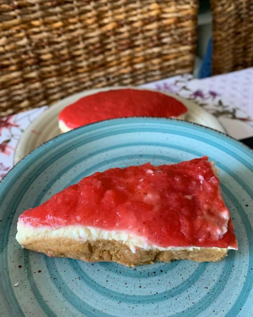 Nem a legszebb poszt, bár annál finomabb 😋🍓🍰 Az alapjába nem vaj, nem tej, hanem banán kerül 🥳