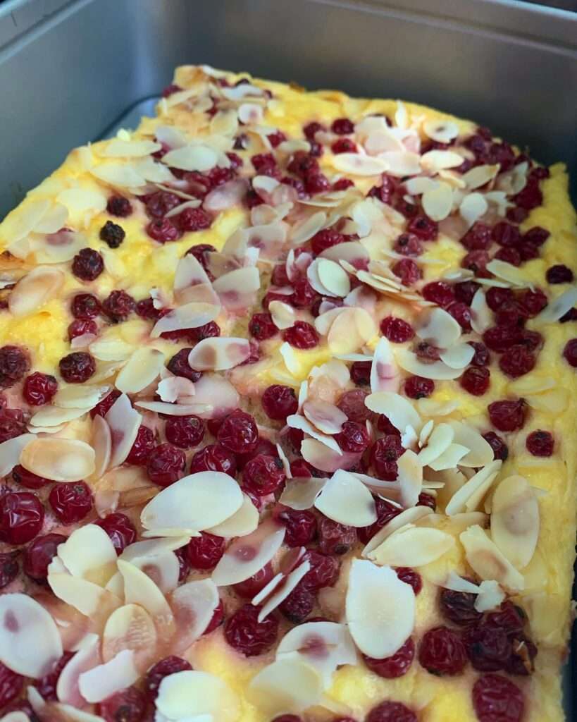 #lowcarb sajttorta mandulával és ribizlivel 😍❤️