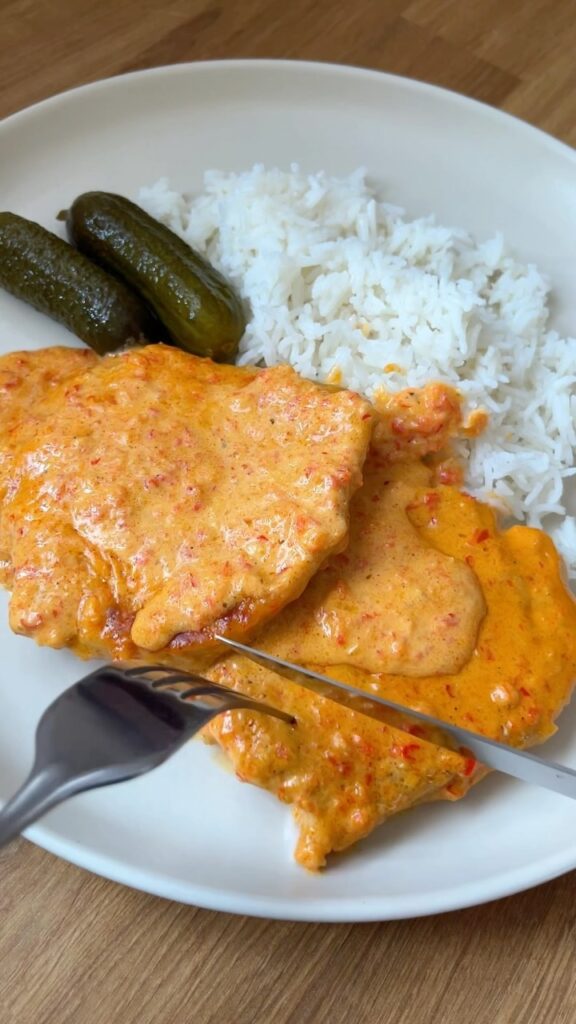 Puha karaj paprika mártásban