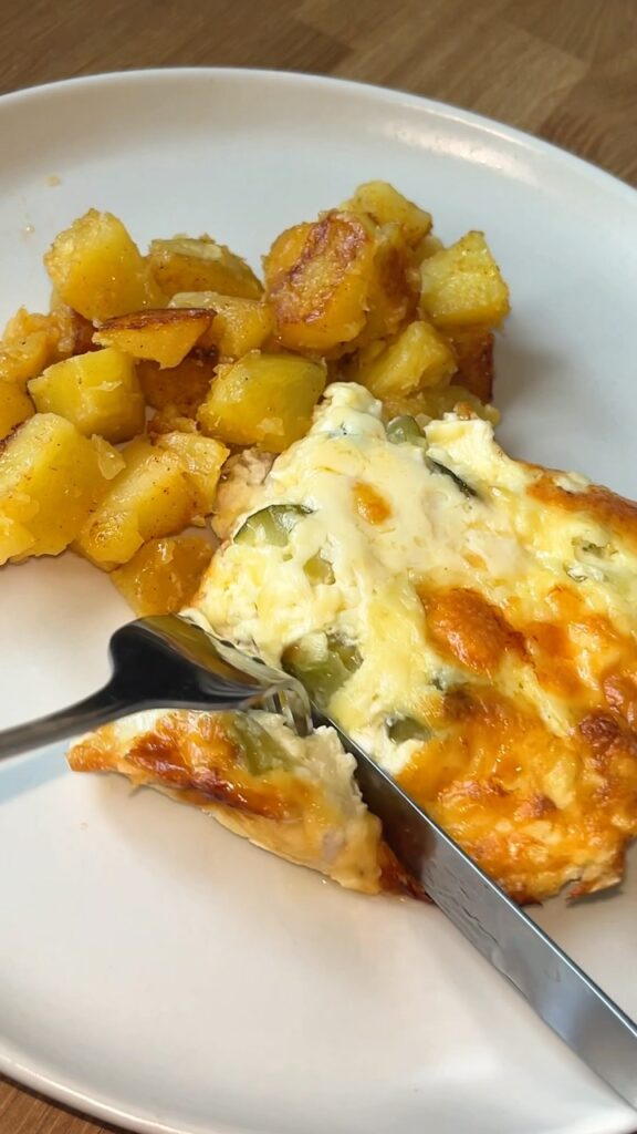 Uborkás cheddar sajtos csirkemell
