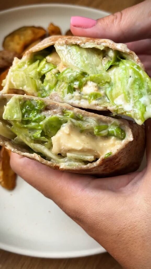 Cézár wrap fűszeres krumplival