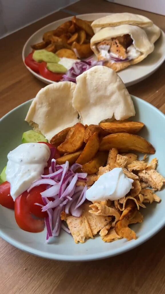 Csirkés döner zsebes pitával