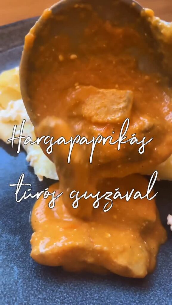 Harcsapaprikás túróscsuszával