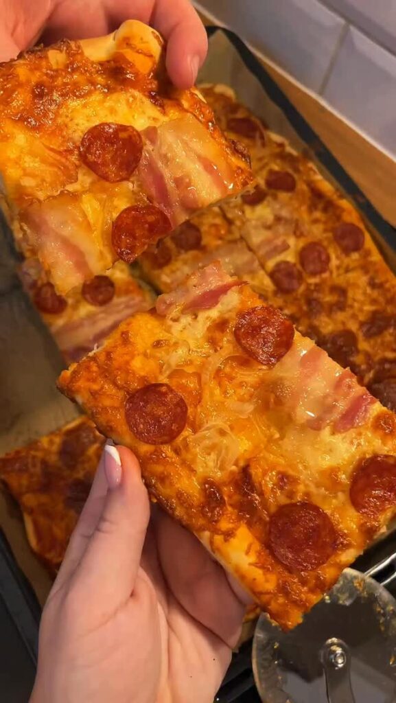 30 perces tepsis pizza kelesztés nélkül