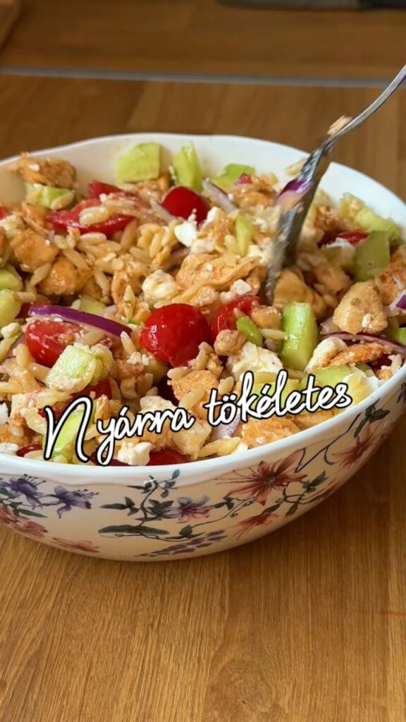 Mediterrán orzo saláta